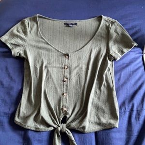 American eagle t shirt